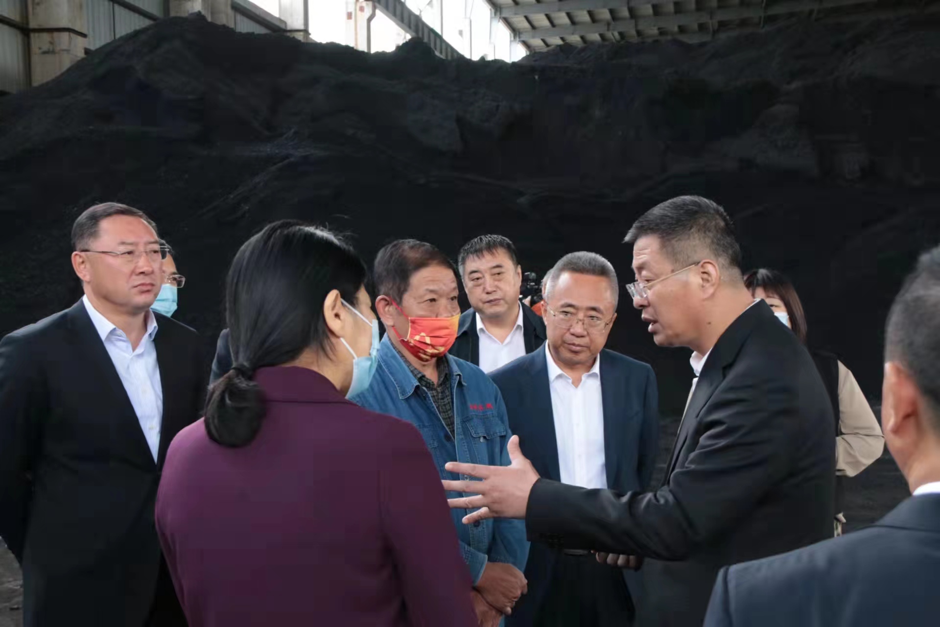 17 王子联市长领导云顶集团3118供热集团供暖工作 2021.9.30.jpg