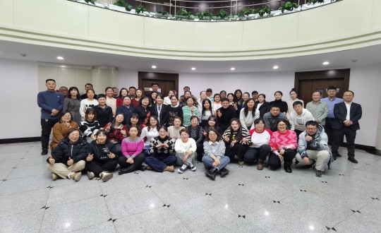 2024年1月13日，药业公司进行2023年度总结赞美暨“平行腾飞”主题年会_副本.jpg